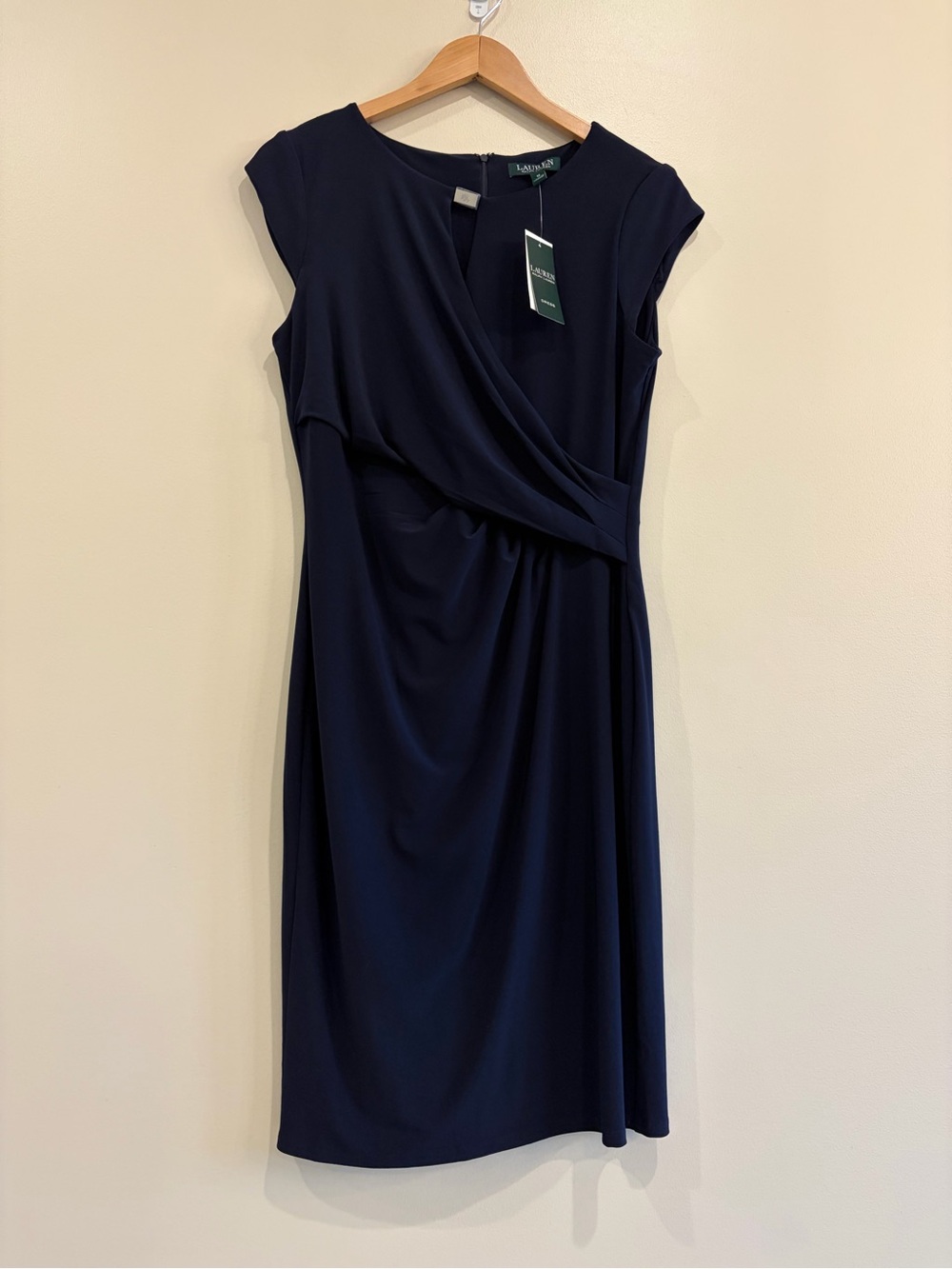 NWT Lauren Classy Semi Formal Navy Blue Dress Size 12. Stretchy Material. Navy